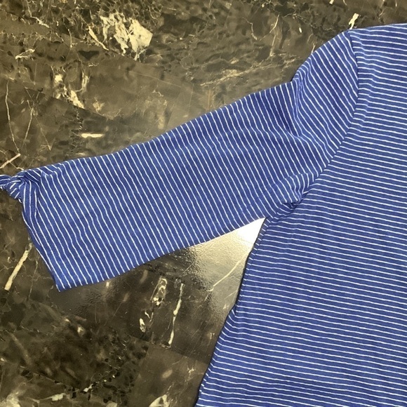 OLD Navy women's size M t-shirt blue & white stripe v-neck 3/4 sleeves with slit - Picture 7 of 9